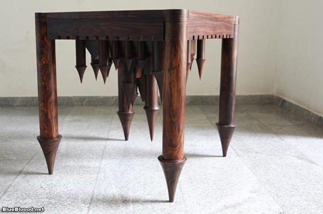 castle table