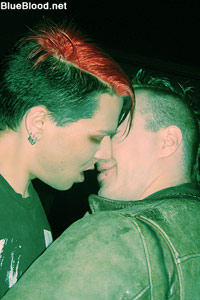 Deviant Designs Billy kissing JT