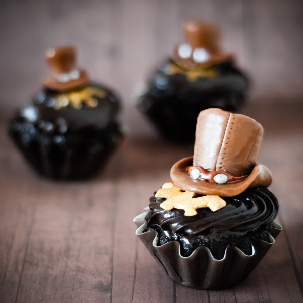 steampunk cupcakes
