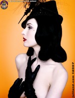 Blue Blood juliland https://www.blueblood.net/gallery/juliland-richard-avery-1/th_juliland-dita-von-teese-1.jpg